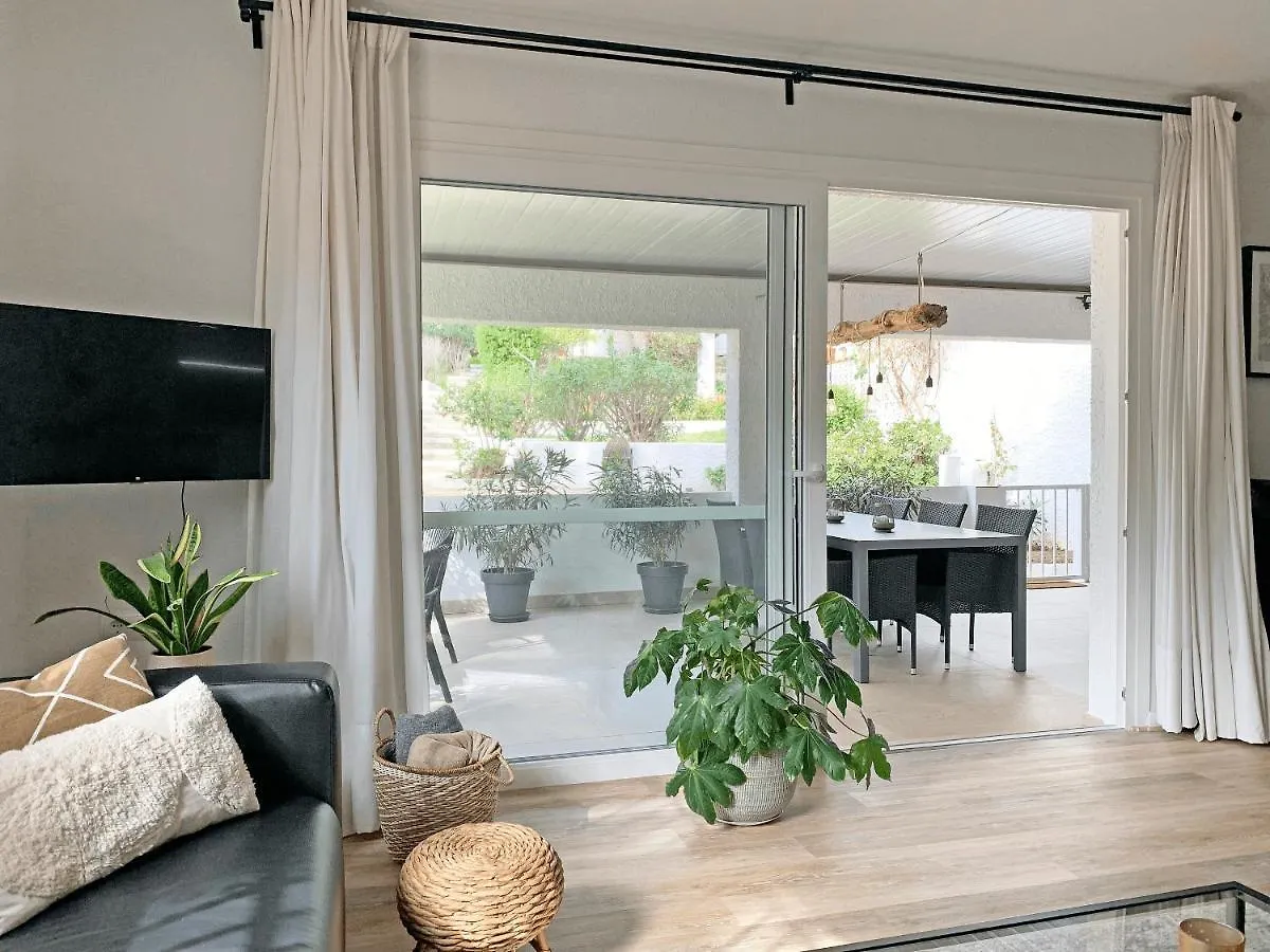 Bungalow With Large Terrace In A Quiet Park - Beach Nearby location